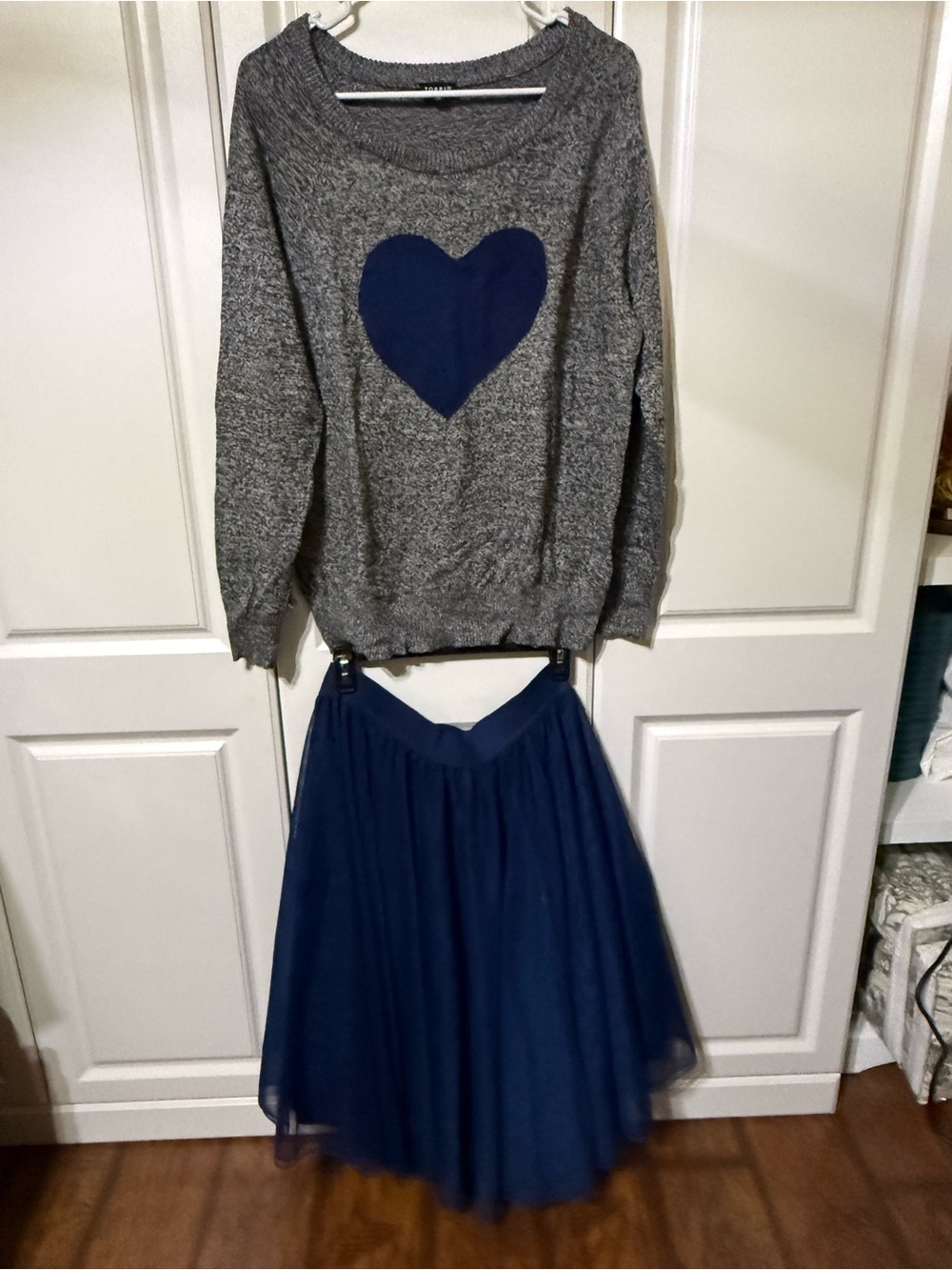 TORRID Gray Crewneck Sweater with Navy Heart and TORRID Navy tulle skirt